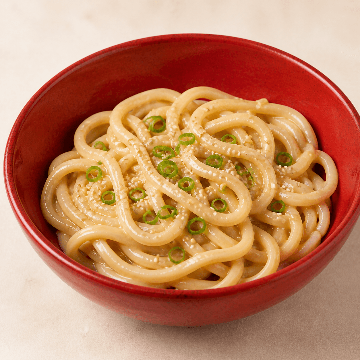 Nouilles udon avec sauce au sésame